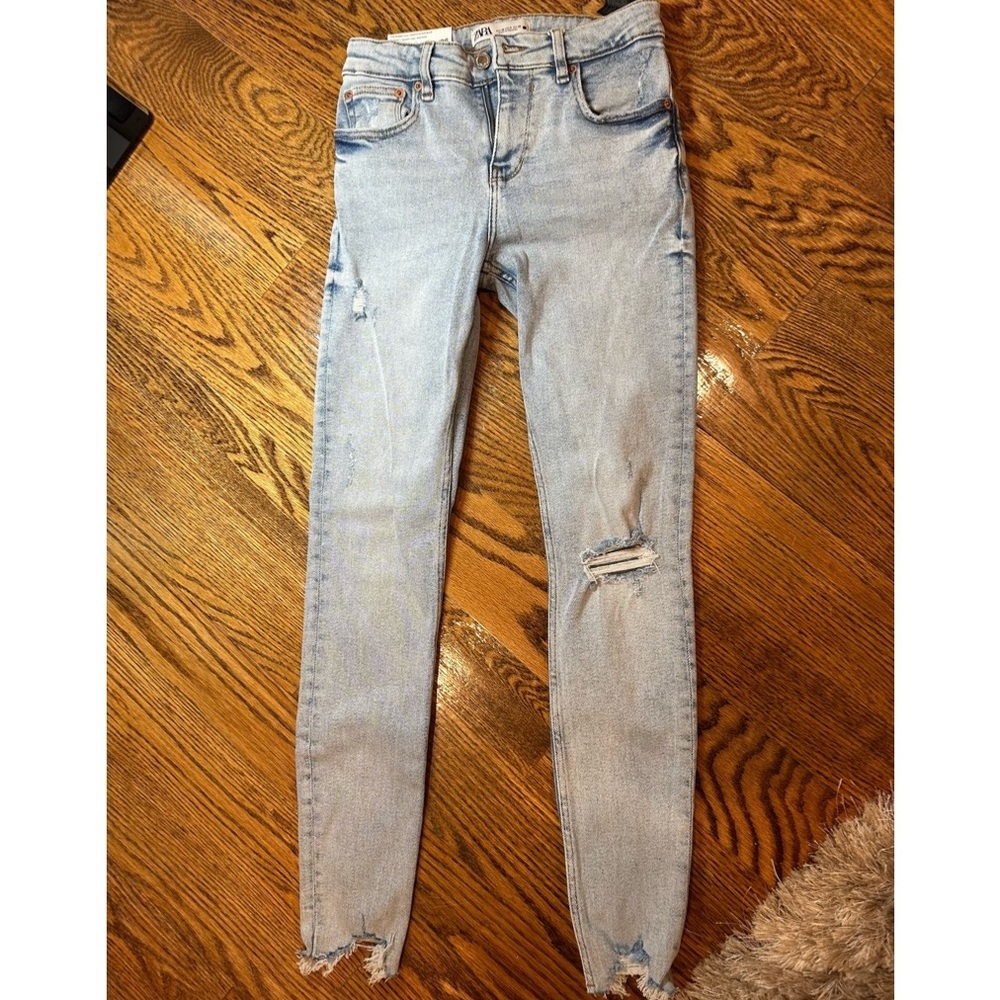 Zara premium full length skinny jeans; light wash